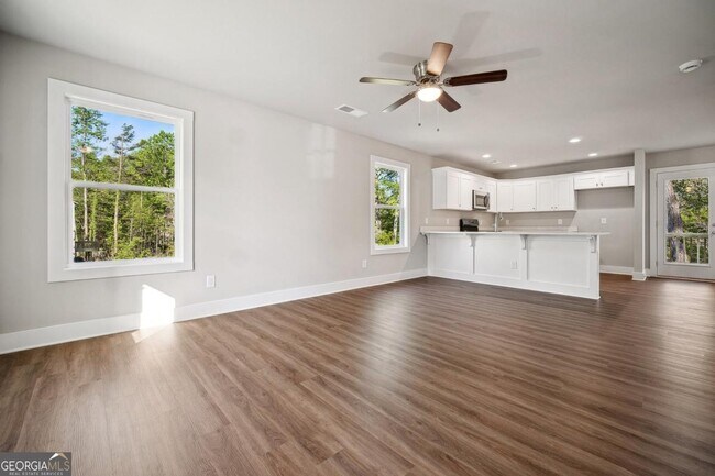 Building Photo - 6405 Crystal Cove Trail