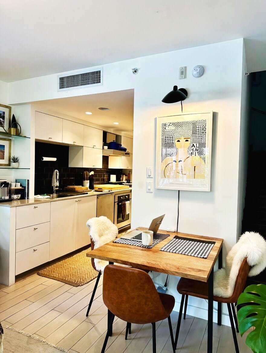 Building Photo - 2135 Washington Ct