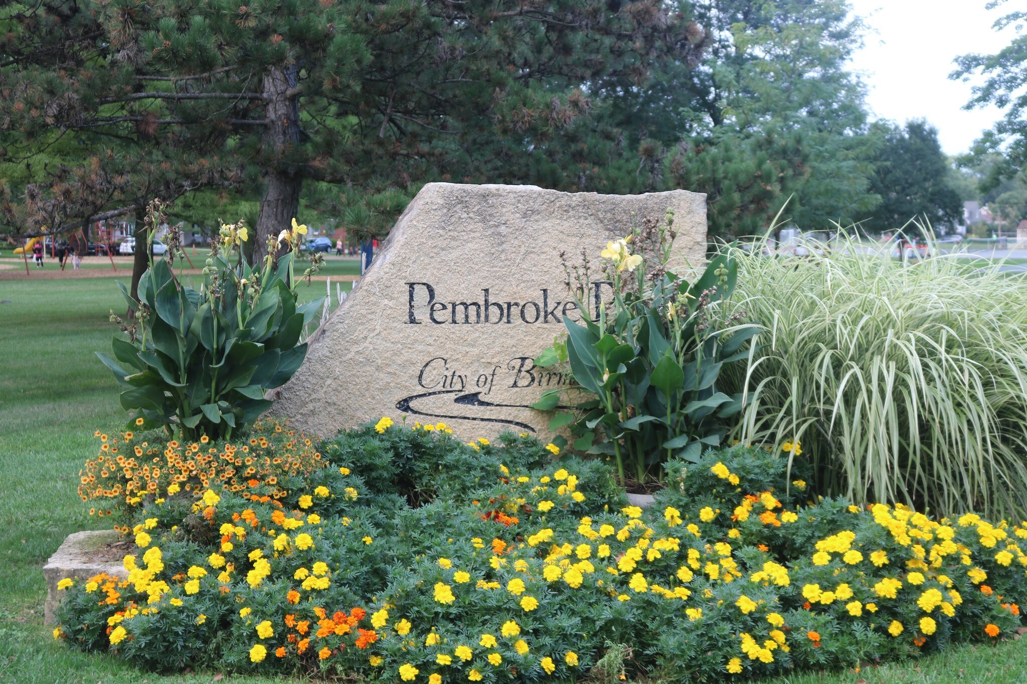 Pemborke Park Across the Street - 323 N Eton St