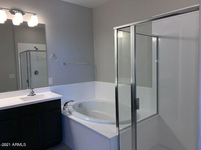 Building Photo - 2832 S Lynch Cir
