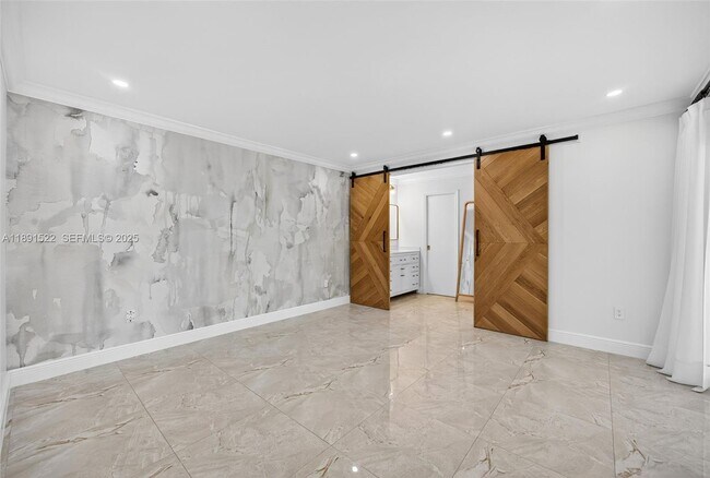 Building Photo - 13280 SW 39th Terrace