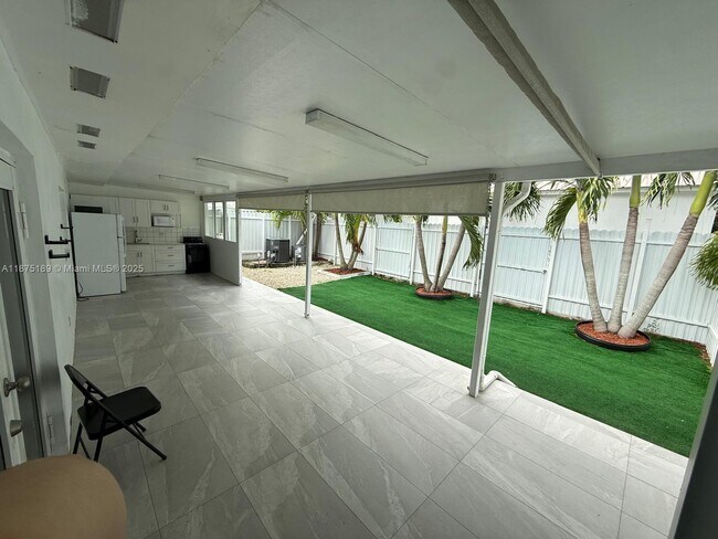 Building Photo - 20028 SW 124th Pl