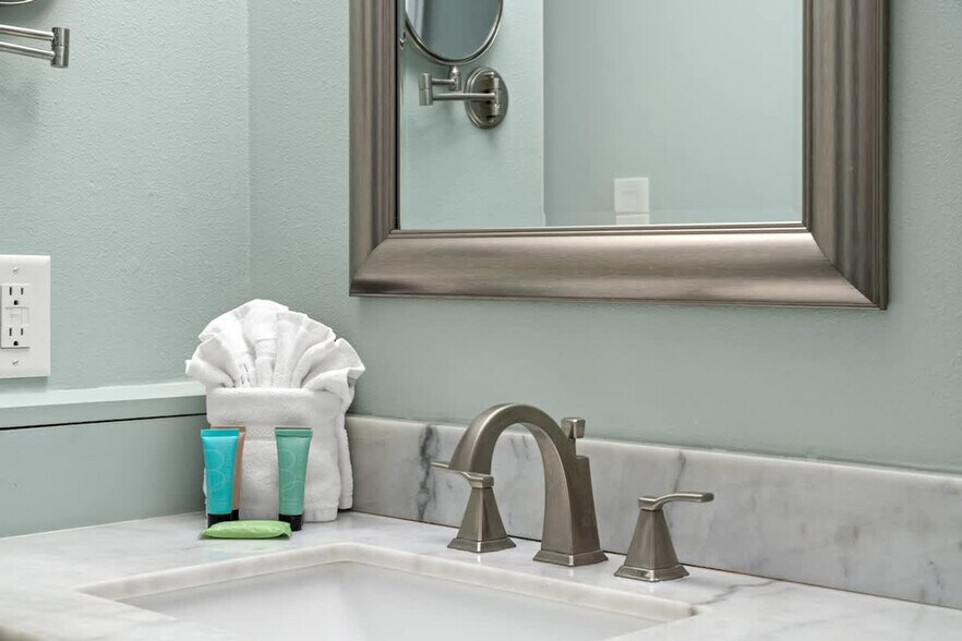 Building Photo - 3191 Scenic Hwy 98