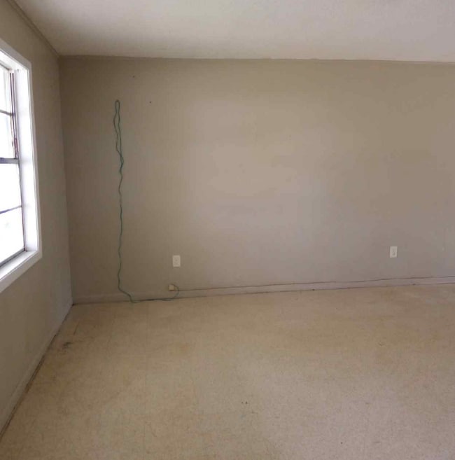 Building Photo - 110 Kenny Ln