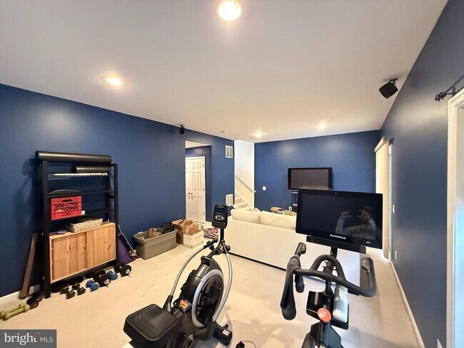 Building Photo - 13133 Rose Petal Cir