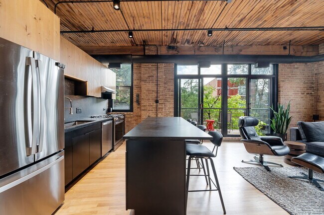 Building Photo - 1670 N Claremont Ave