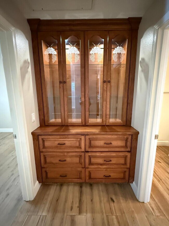 Building Photo - 20100 N 78th Pl