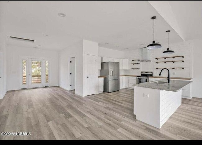 Building Photo - 2083 Holden Beach Rd SW