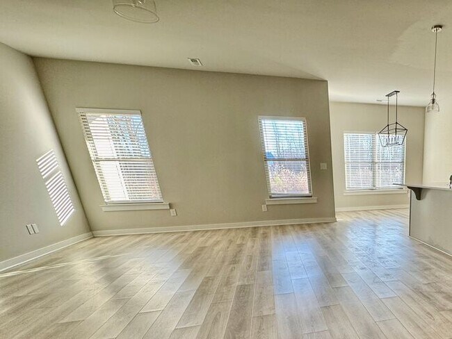 Building Photo - Coming soon