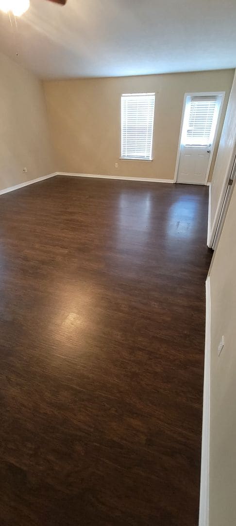 Building Photo - 3 bedroom/2 bath in Palm Grove