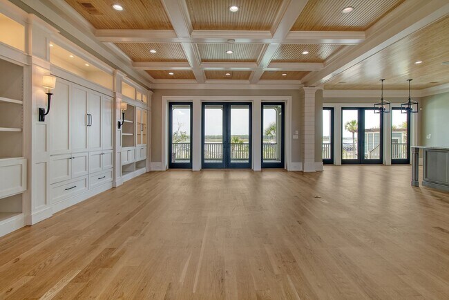 Building Photo - 4 Bedroom 4.5 Bath Home in Dunes West - Mt. Pleasant