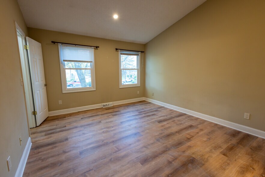 Building Photo - 13 Wilton Ct