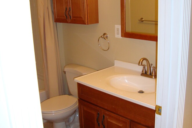 Building Photo - 5006 Cherokee St