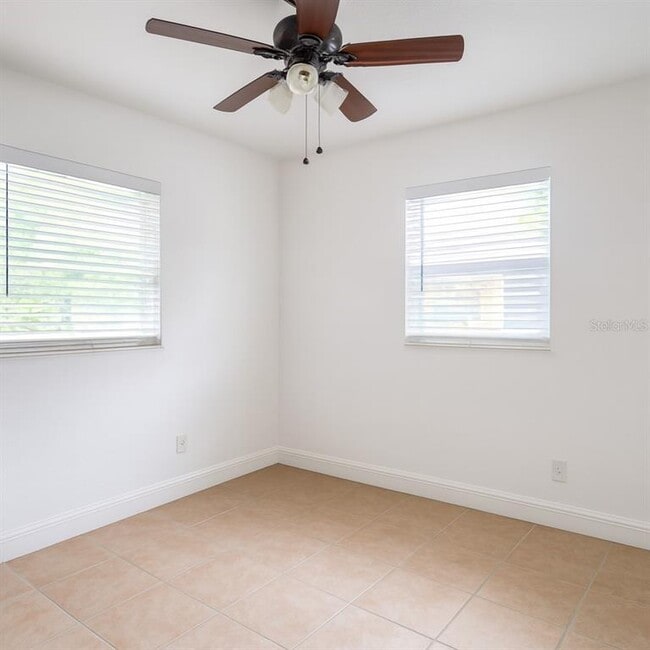 Building Photo - 180 2nd St SW