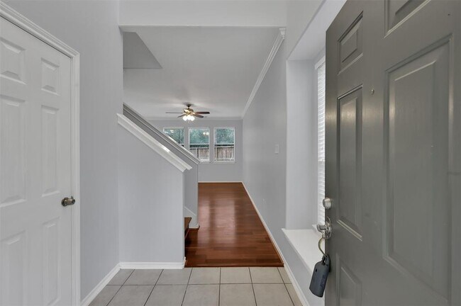 Building Photo - 3 Peach Ridge Pl