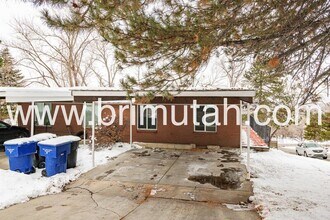Building Photo - 4670 Stratton Dr E