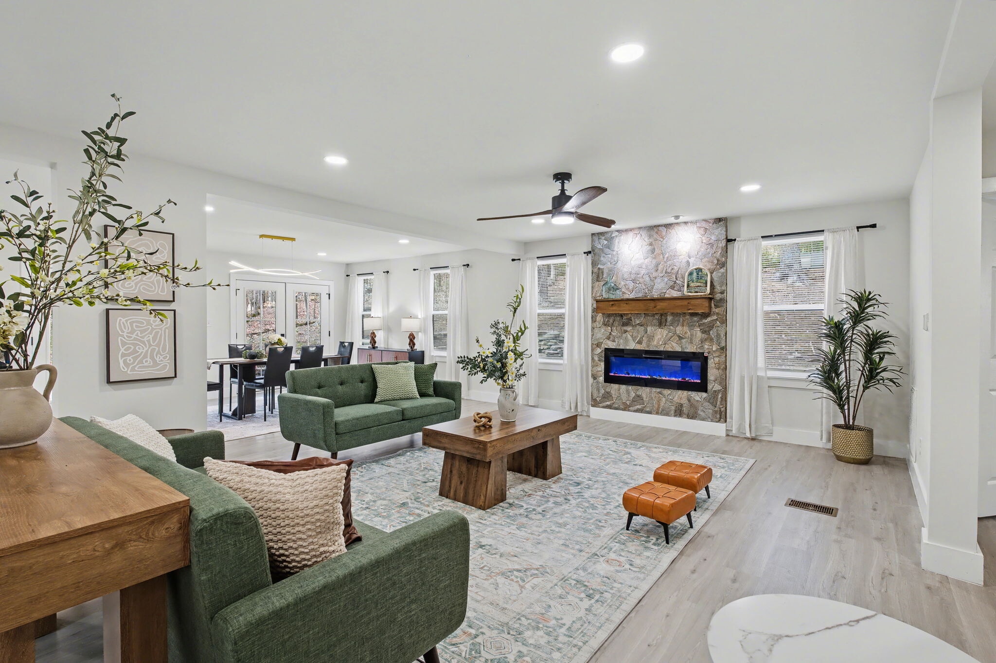 Building Photo - 9345 Rocky Woods Dr