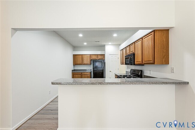 Building Photo - 7301 Norwood Pond Pl
