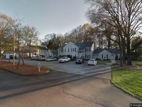 Building Photo - Located in Hunters Chase - 2 BR/2 BA w/ Fi...