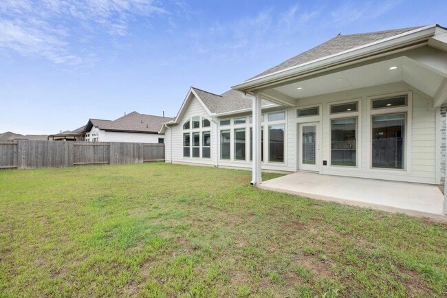 Building Photo - 16705 Christina Garza Dr