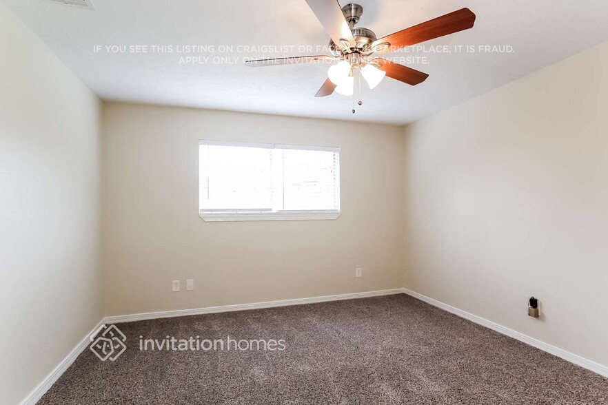 Building Photo - 2307 Pepperweed Dr