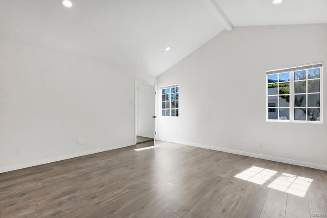 Building Photo - 5434 Sylvia Ave