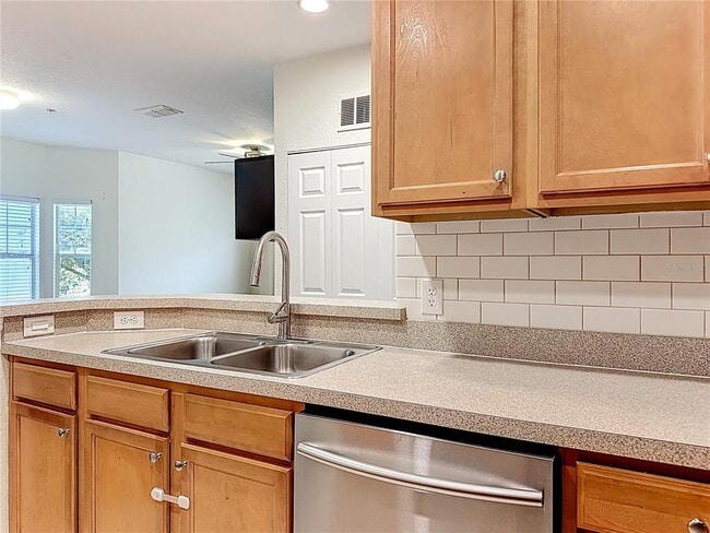 Building Photo - 2586 Grand Central Pkwy