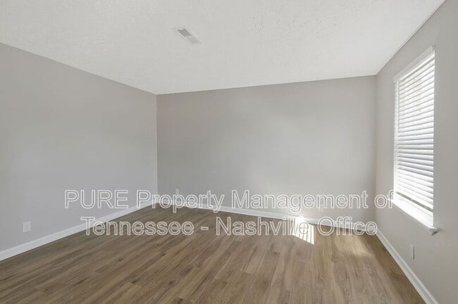 Building Photo - 215C Prince Ave