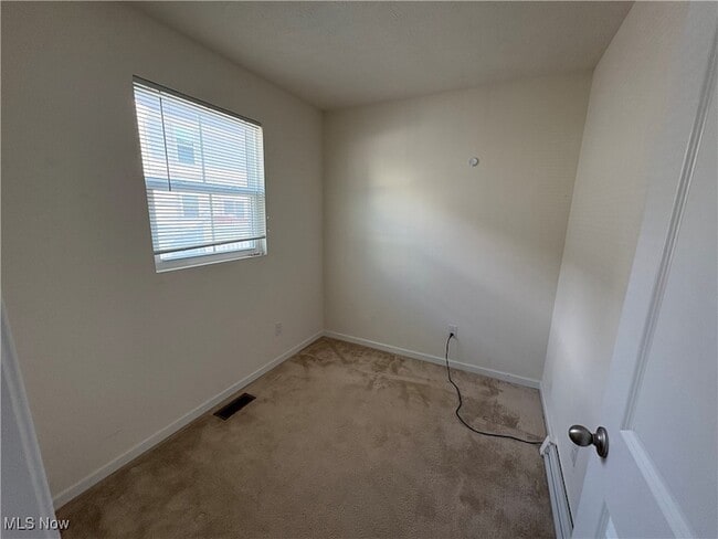Building Photo - 3366 Wind Song Ln