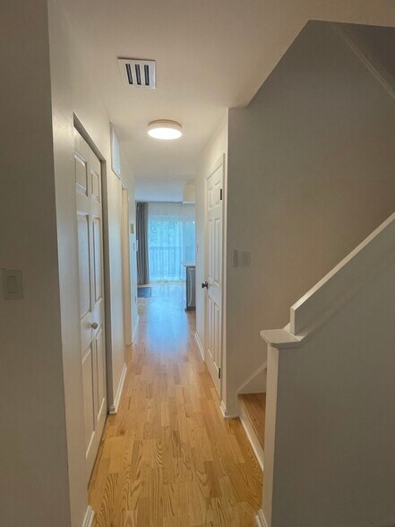 Building Photo - 18207 Leman Lake Dr