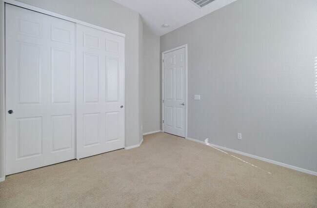 Building Photo - 4120 E Donato Dr