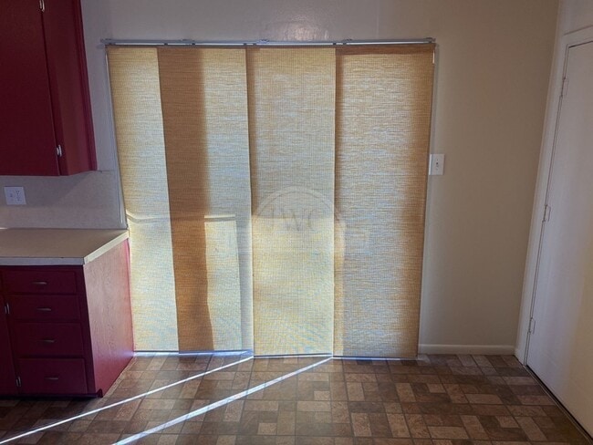 Building Photo - 1504 Redondo Dr