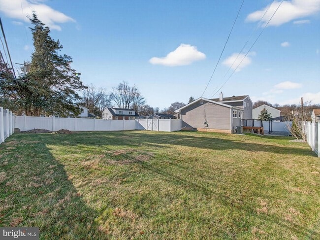 Building Photo - 1277 Beverly Rd