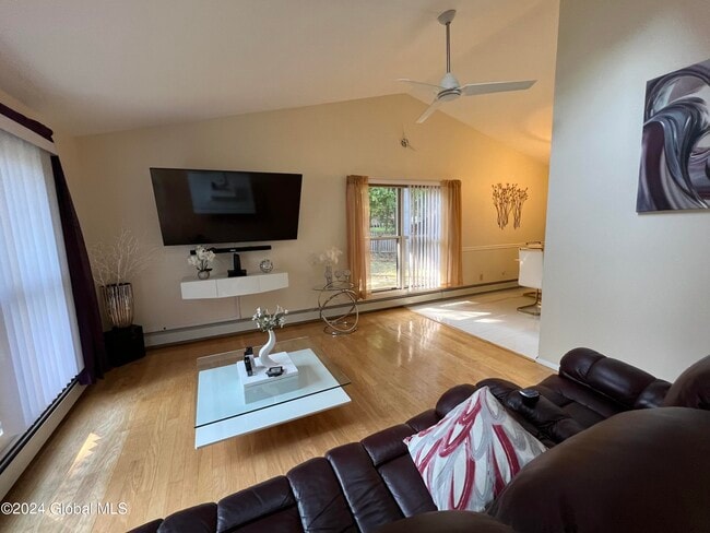 Building Photo - 35 Meadow Rue Pl