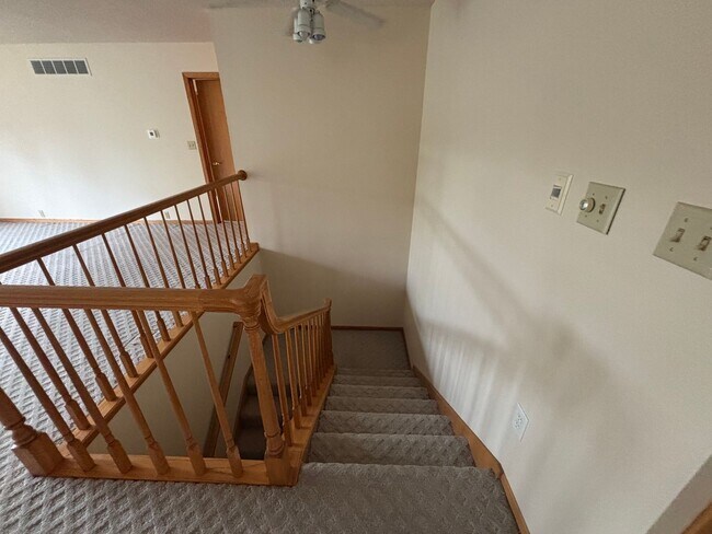 Building Photo - 154-154 Cayman St