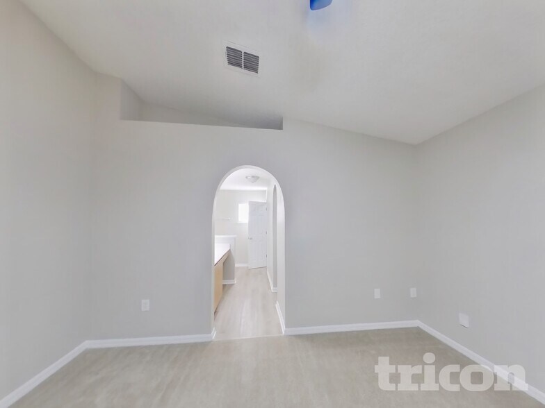 Building Photo - 7439 Lawn Tennis Ln