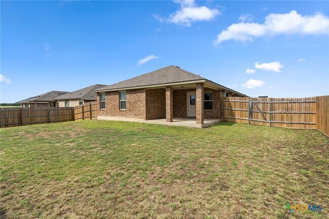 Building Photo - 9308 Everly Dr