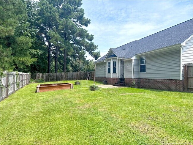 Building Photo - 206 Van Buren Dr