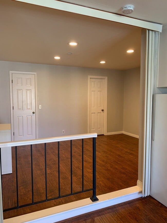 Building Photo - Los Caballeros Clubhouse #1304