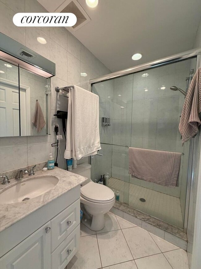 Building Photo - 30 1st St