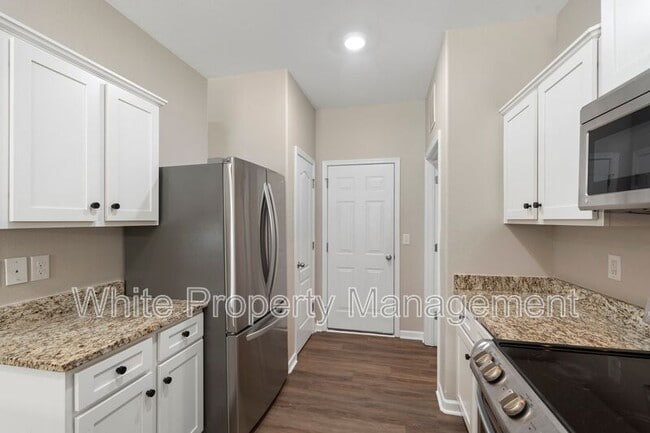 Building Photo - 6113 Purbeck Way