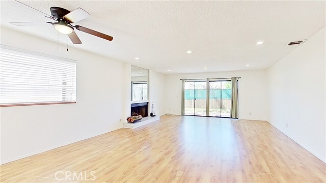 Building Photo - 9906 Owensmouth Ave