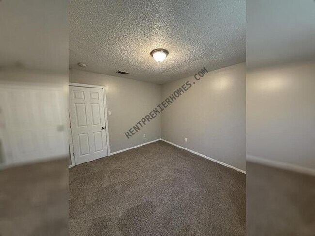 Building Photo - 27 Chalet St