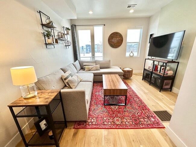 Living room - 1810 Irving St