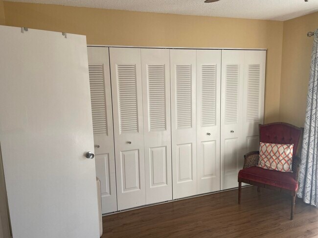 Building Photo - 183 Dorchester E