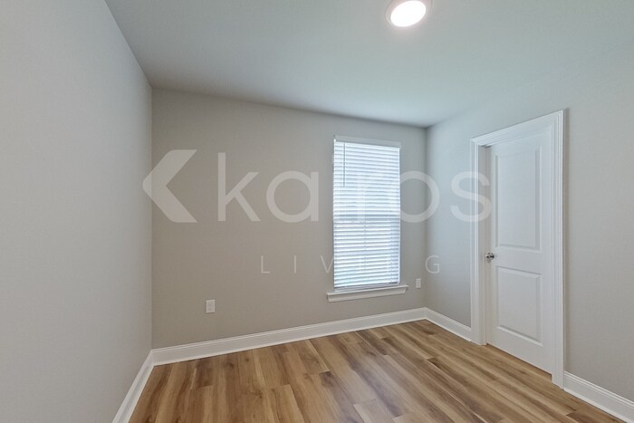 Building Photo - 13754 Willowmore Dr