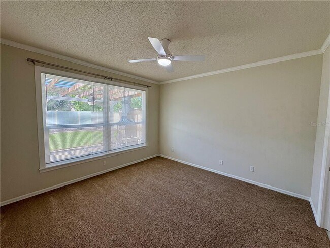 Building Photo - 4652 56th Terrace E