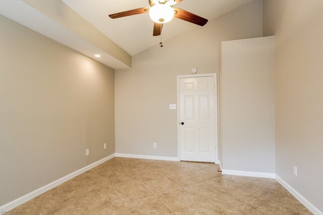 Building Photo - 4210 Hawk Meadow Dr