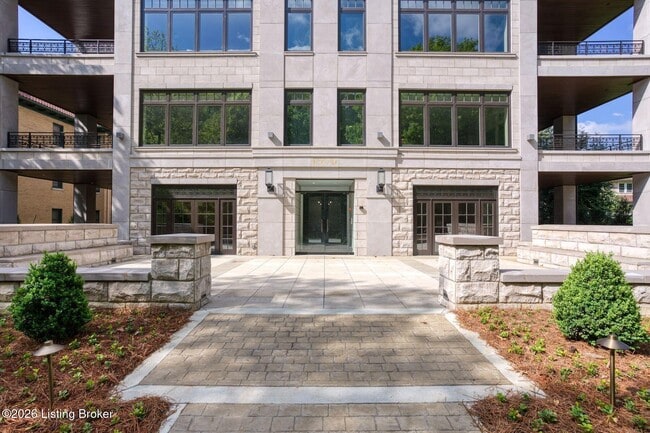 Building Photo - 1576 Cherokee Rd