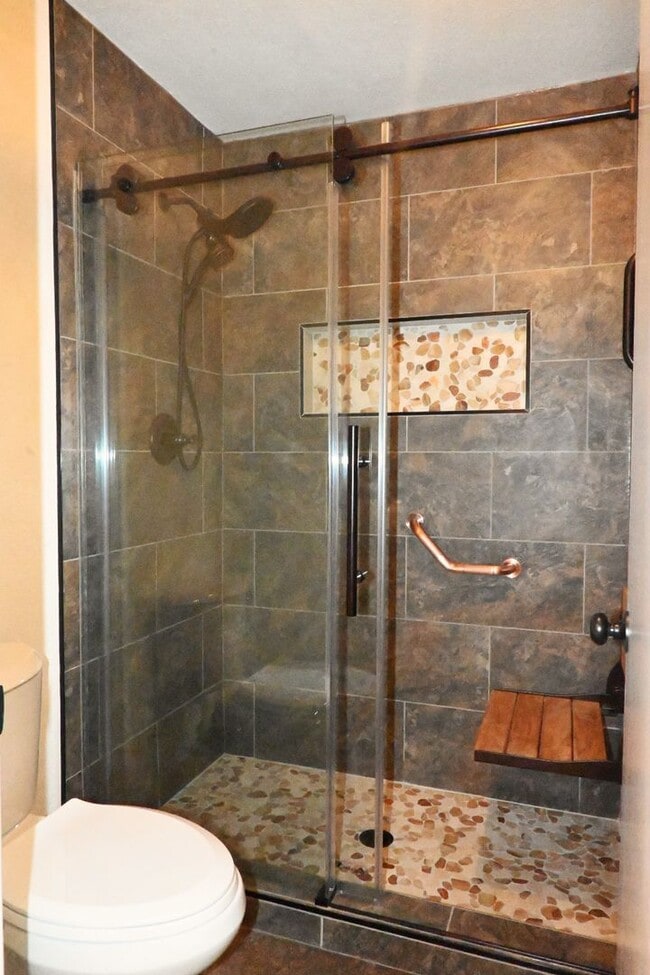 Building Photo - 9301 Quintanna Ct